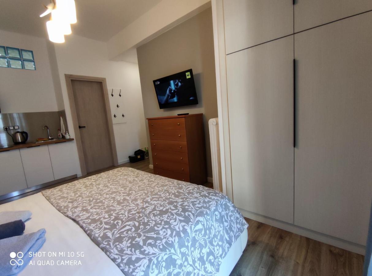 Studio In Kallithea Next To Kiprou Square Афины Экстерьер фото